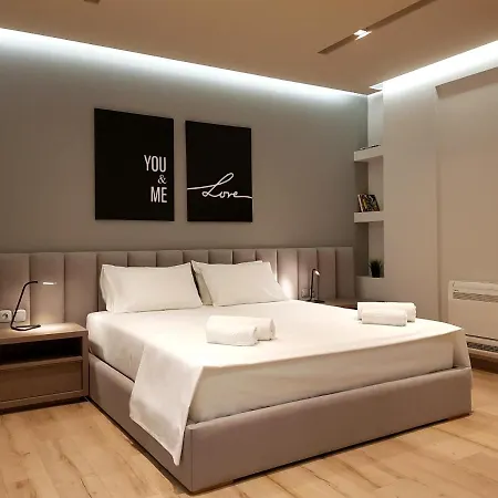 ホテル Artnest Luxury & Sarandë