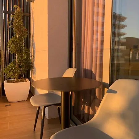 Artnest Luxury &